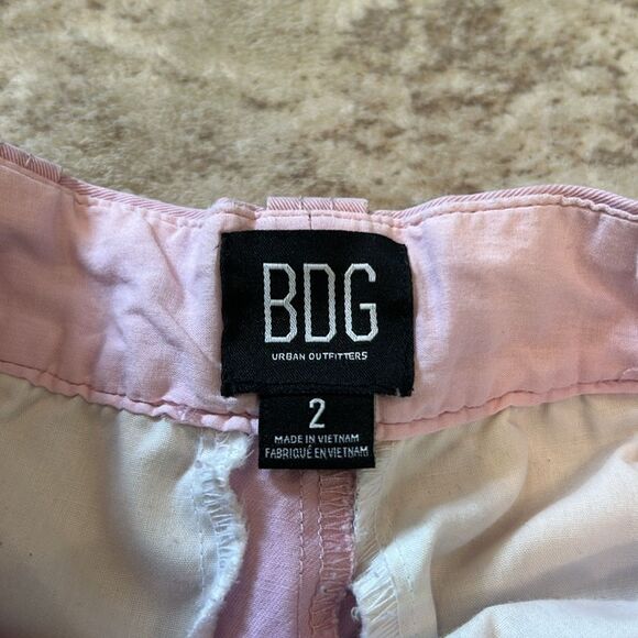 BDG pink washed high waisted cropped khaki jeans, size 2 - Picture 3 of 8